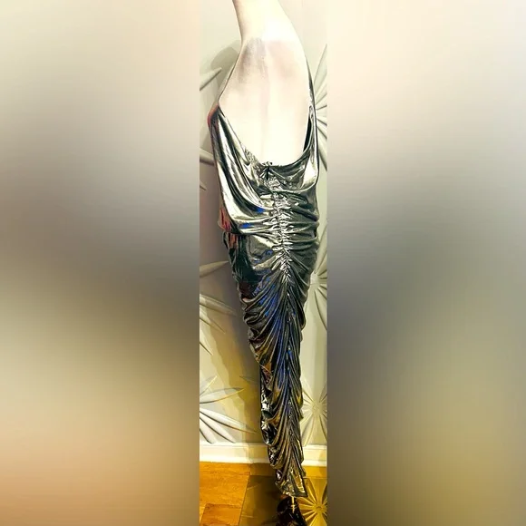 EUC Fashion Nova SZ 2X metallic liquid silver 1 shoulder midi dress/bust 42”-50” - Picture 5 of 6